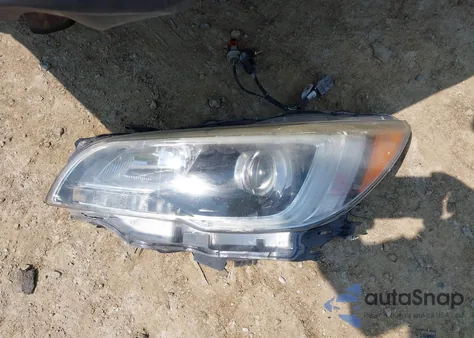 2017 Subaru Outback 2.5I Premium z USA, uszkodzony, nr VIN 4S4BSADC8H3243199